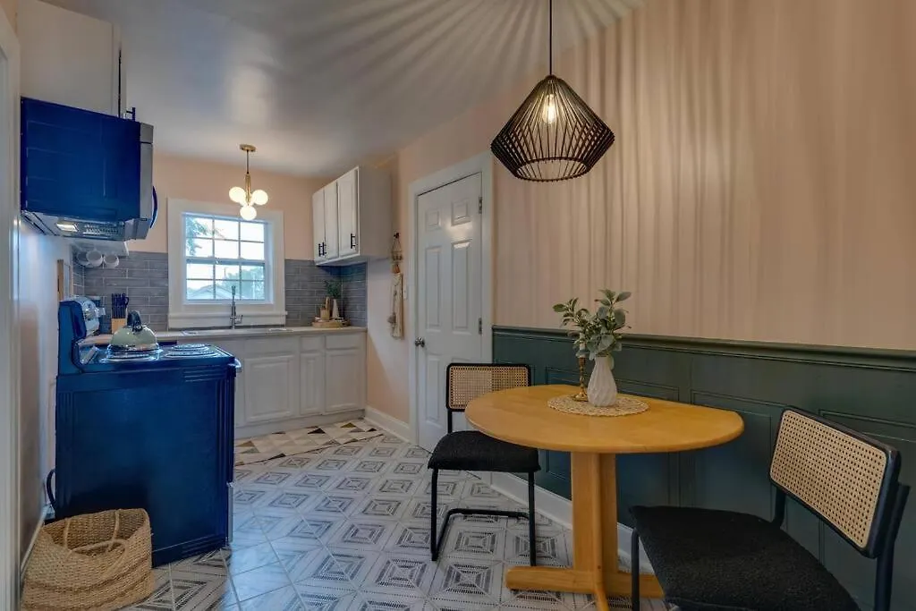 Appartement Sleep 8 In Our Cozy Colonial 2Miles From Broadway à Nashville