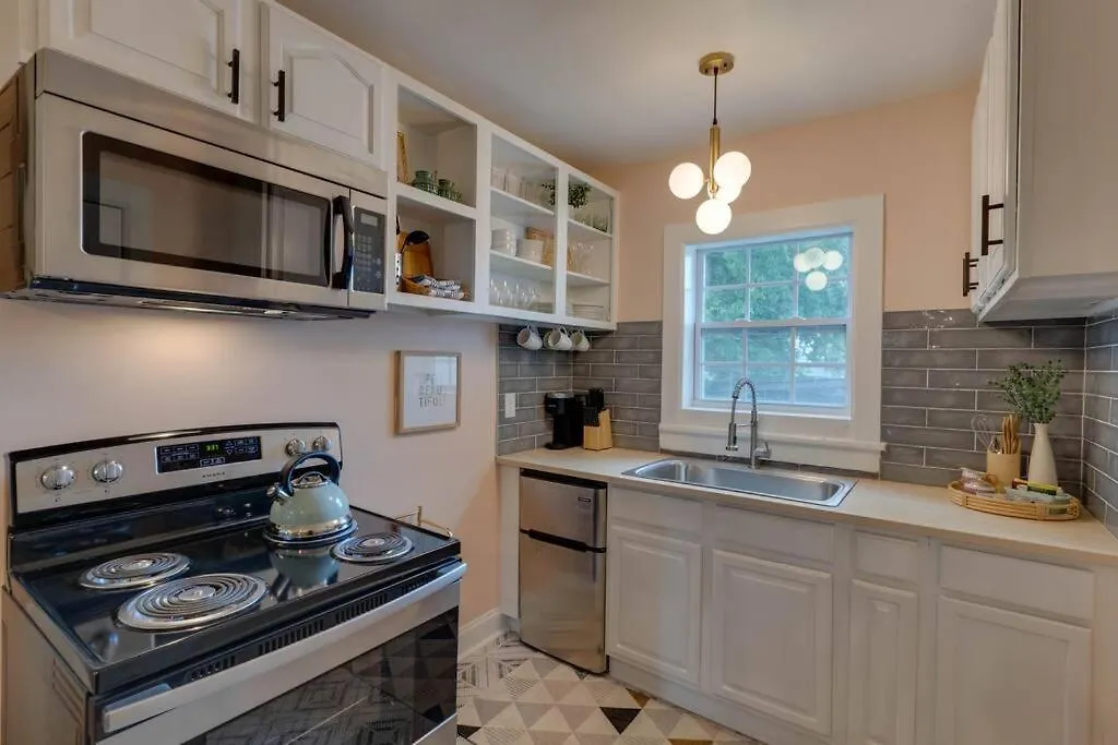 Appartement Sleep 8 In Our Cozy Colonial 2Miles From Broadway à Nashville